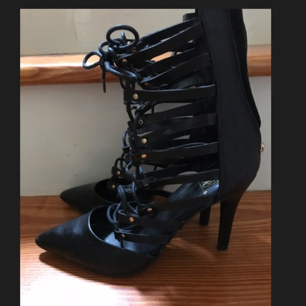 Speed 98 size 8 tie up (zip in back) pointed heel